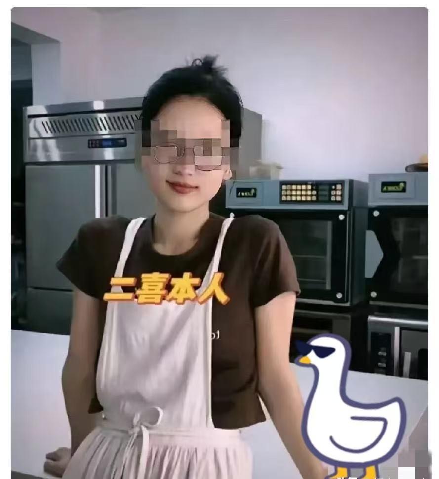 江苏启东有个33岁的甜品店老板娘叫二喜，老公前前后后掏了八十七万给她开了三家 “