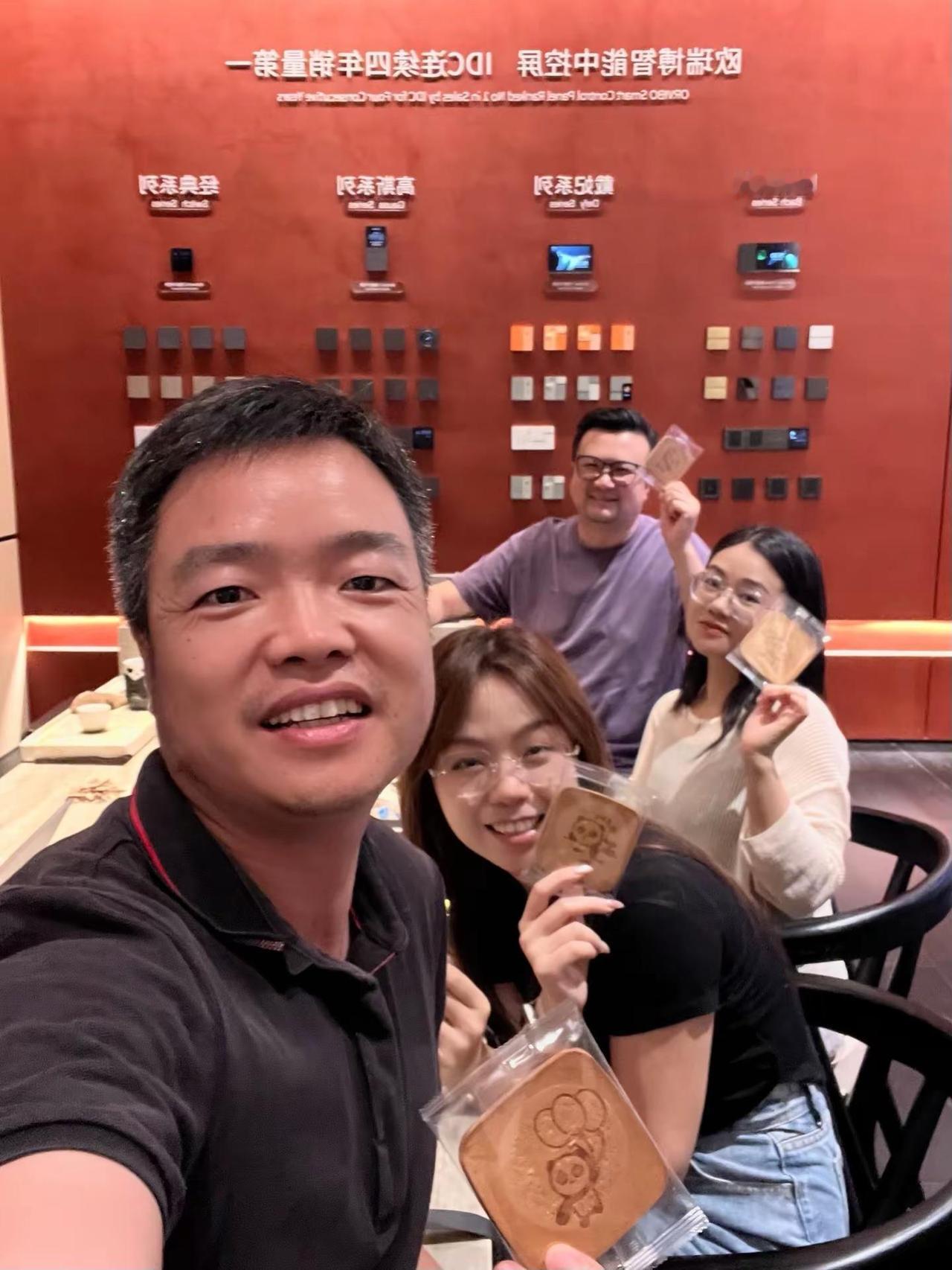 谁还不是个快乐小孩呢🥳 不管几岁，快乐万岁🎉今天六一，给自己和小伙伴们准备了