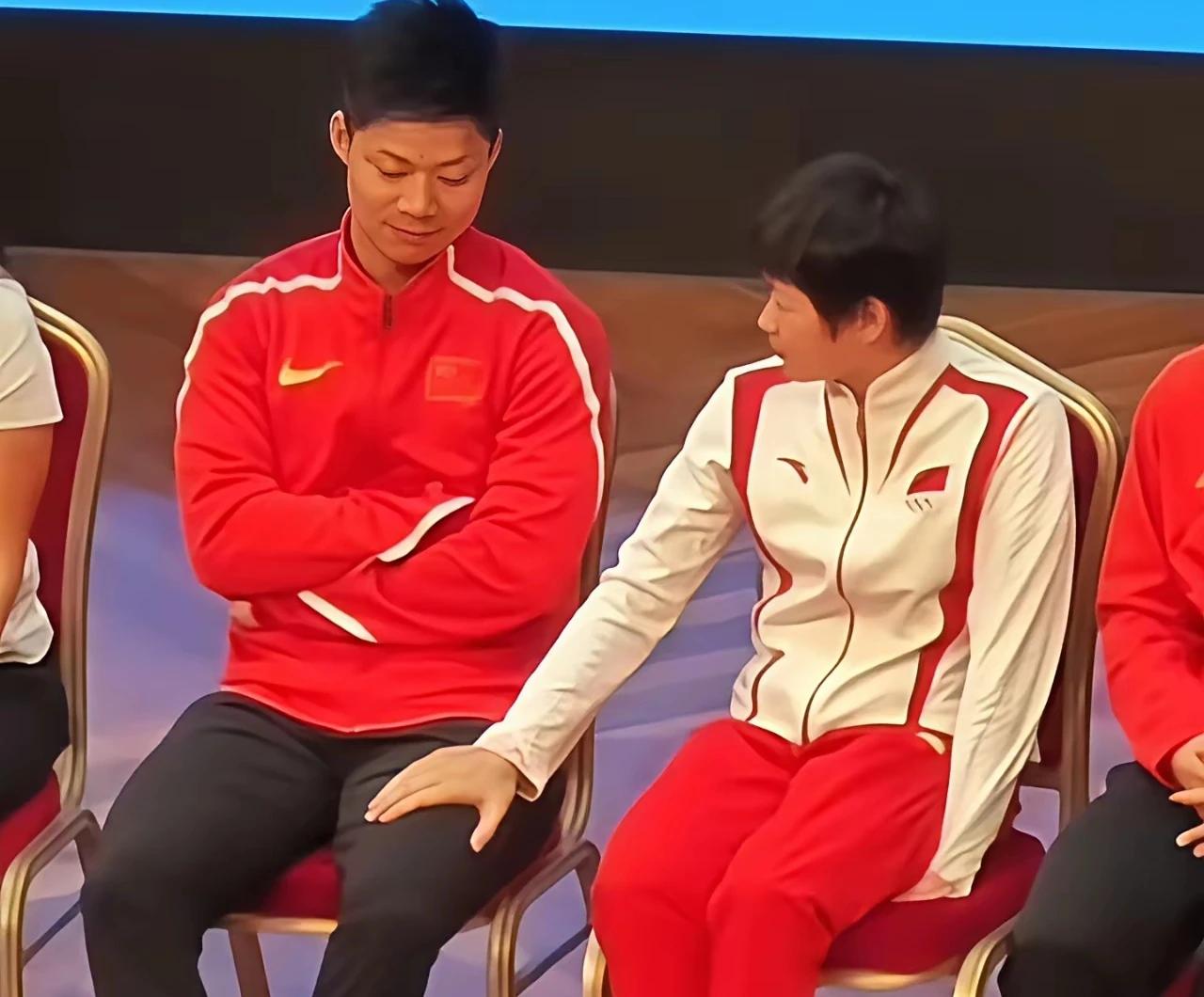 苏炳添也是在遭摸腿后一时冲动，为宝子特设了8年制“精婴班”函授的教程[奸笑]
殊