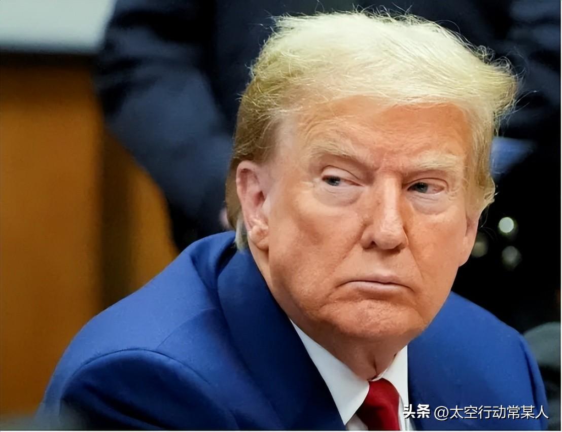 炸锅！特朗普躲在度假屋宣战，把和平当儿戏？
 
家人们，这事儿真的越看越离谱！今