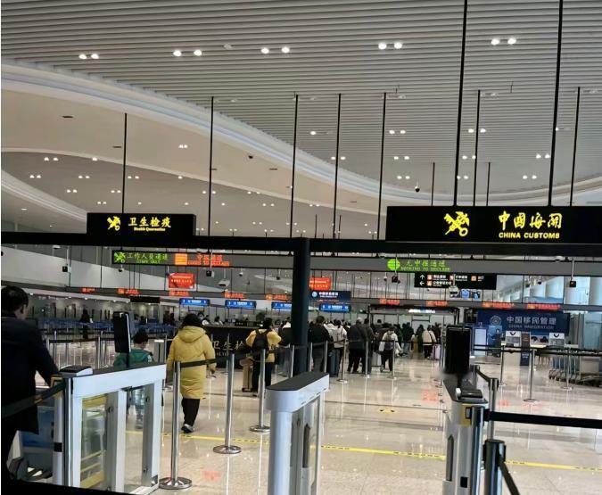 看了美国斩杀线后，困扰我多年的疑惑解开了。以前不明白美国的流浪汉，为何那么牛，都