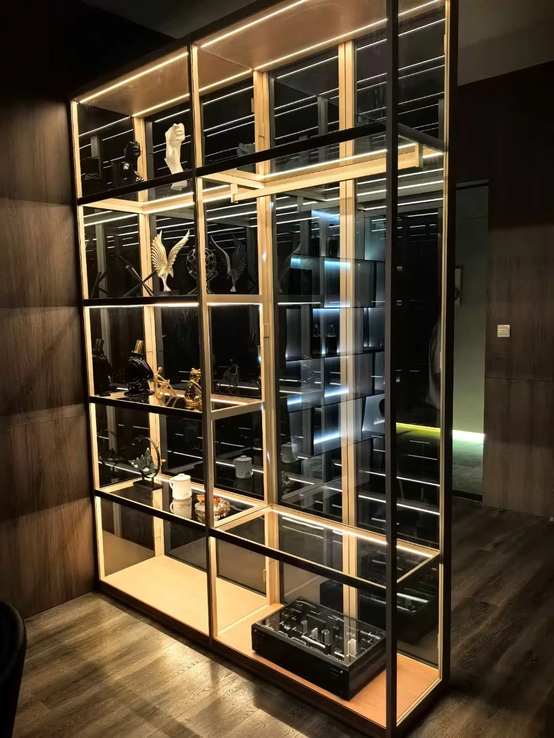 你是不是也在找这款玻璃柜