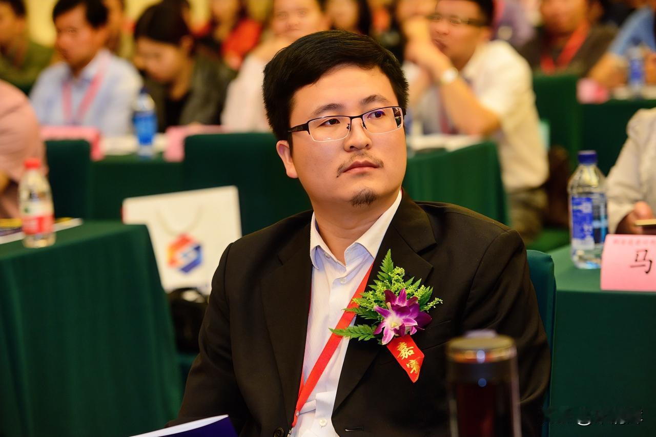 我认为，特朗普提出的对欧盟征收50%关税的建议，如果得以实施，将是一项具有破坏性
