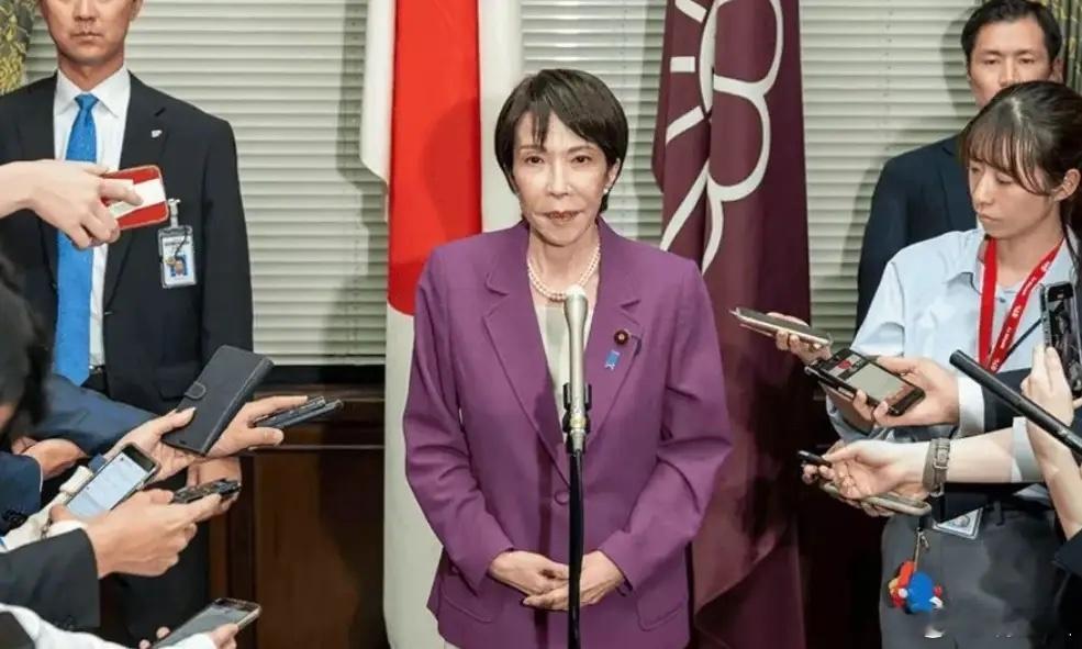 在涉台错误言论引发多方强烈反对与中方反制后，日本首相高市早苗终于给出了明确回应，