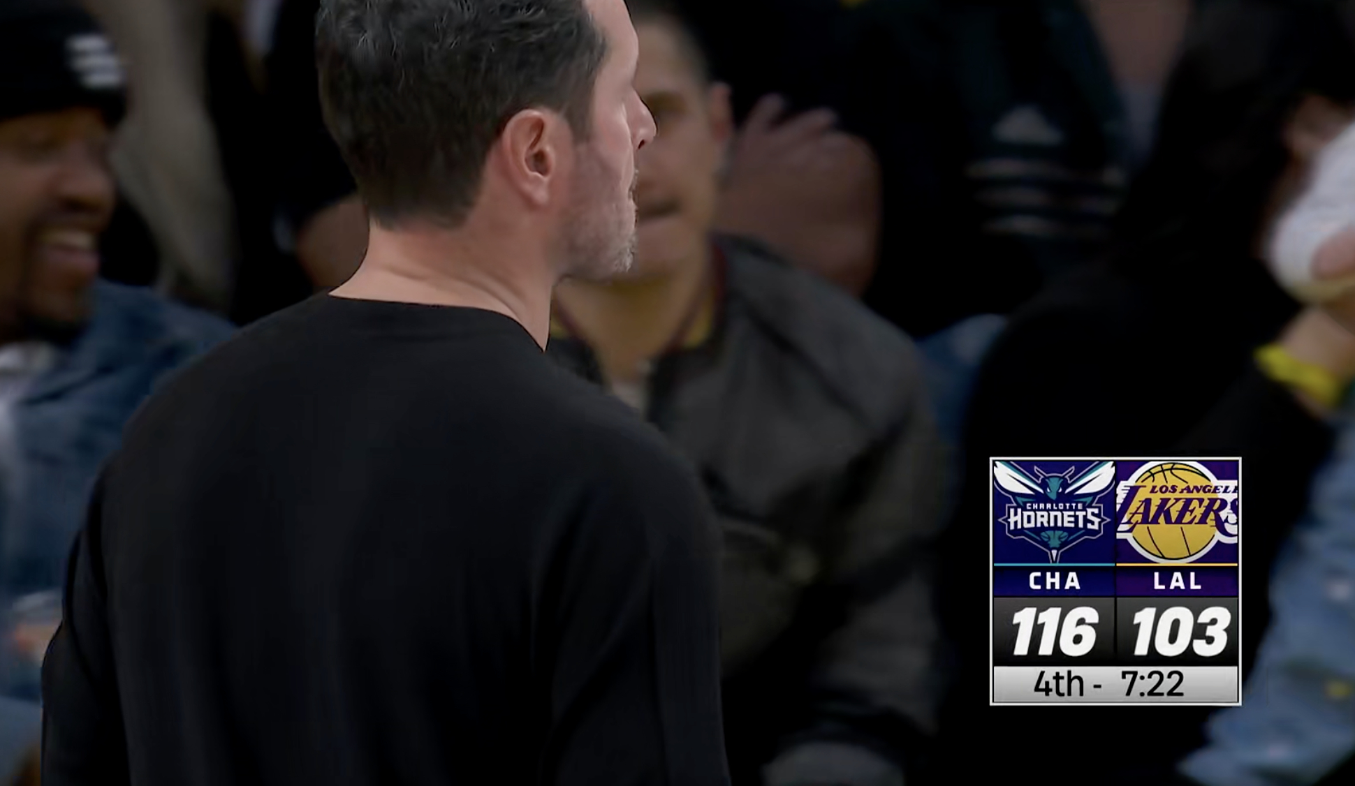 湖人暂停！黄蜂打出7-0，湖人落后13分 最后7分22秒了，需要调整了黄蜂vs湖