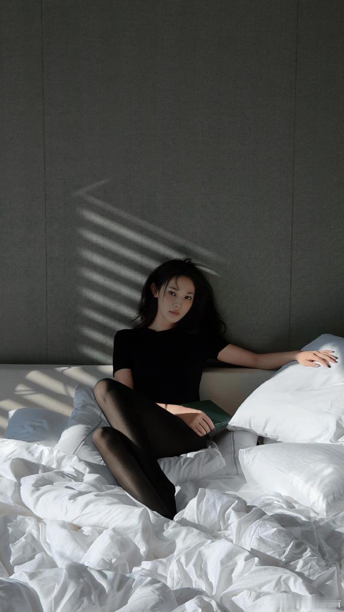 彭小苒生活感随拍  彭小苒生活感随拍完全就是我的女友视角呀！又是看得让人怦然心动