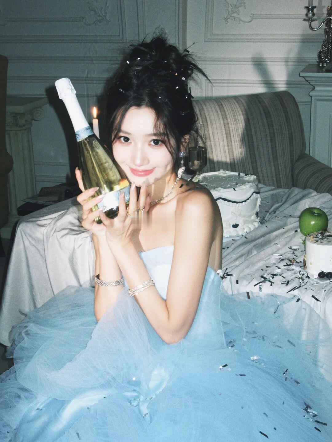 不管几岁 都做自己的公主🦋