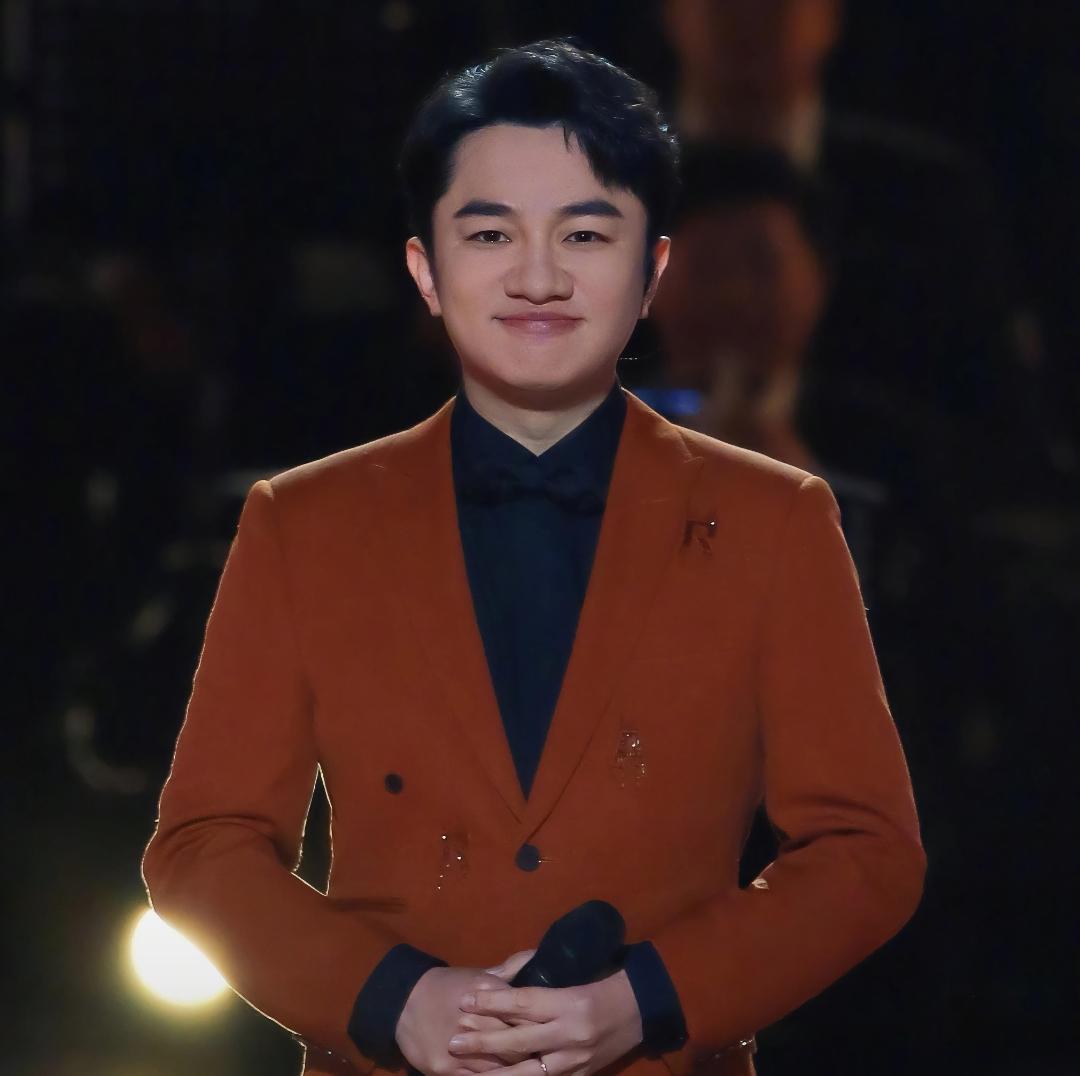 王祖蓝为女儿举家搬回香港，想给孩子安定生活，曾住内地四处搬家娱乐