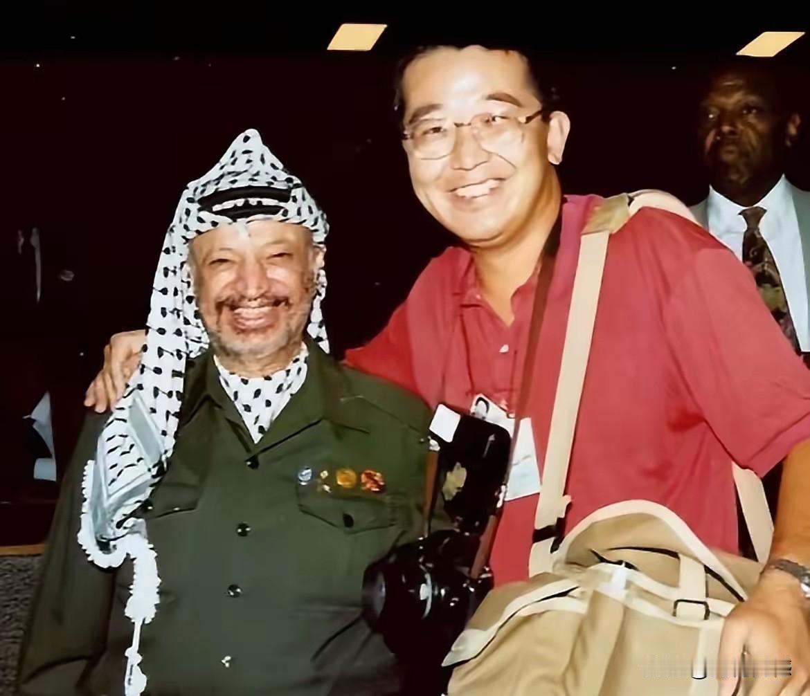 传奇记者唐师曾走了，半生闯天涯，暮年渡难关，这一辈子真是不容易！唐师曾，很多人叫