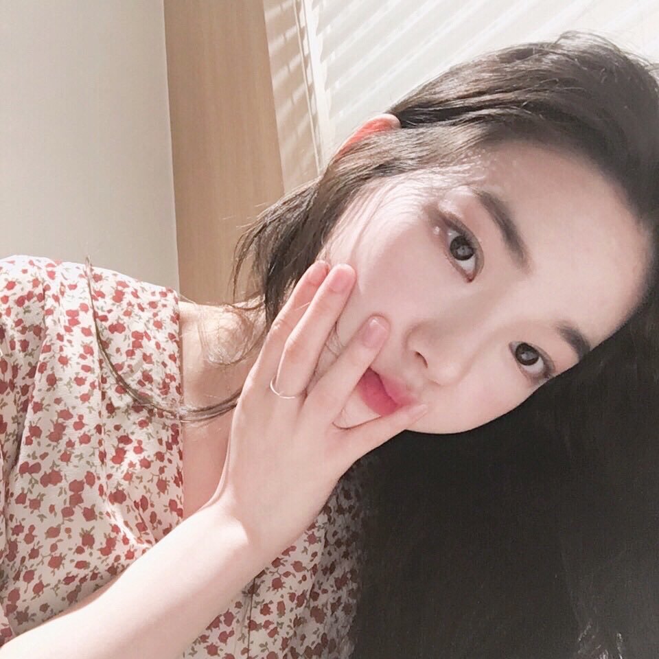 泡泡更新aespa[超话]柳智敏 “我找到了一张自己20岁时的照片”“我的头发真