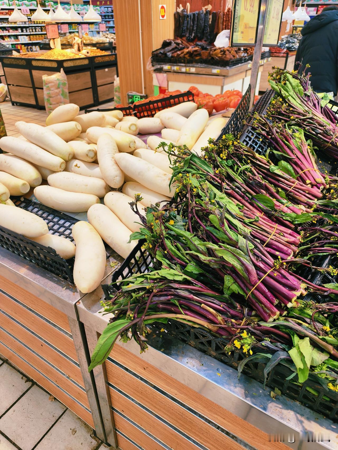 前天妈妈去老家的社保局，一次性交了45000元养老保险，按照这个交钱的档次，从明