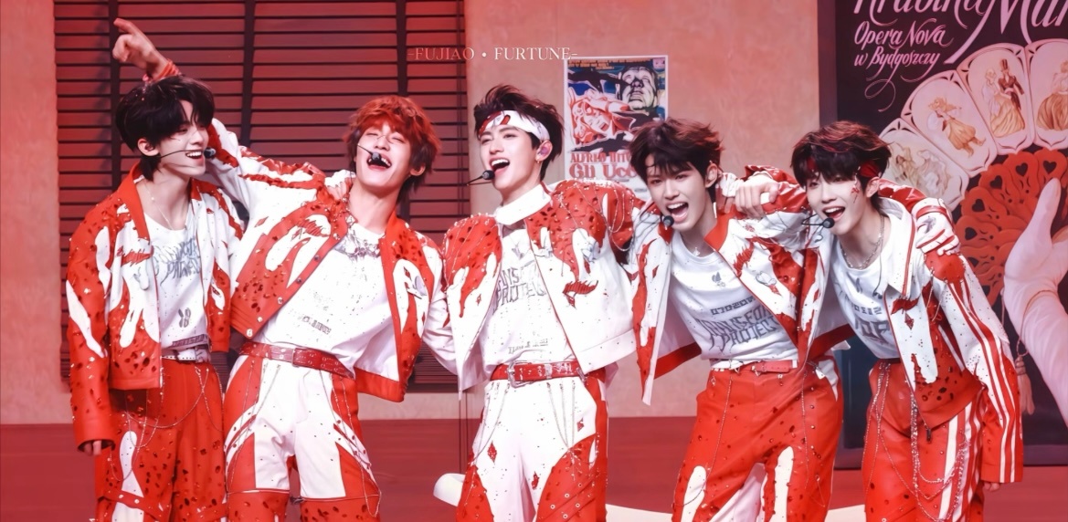 TOP登陆少年雨神TOP追星孽缘 这是新出的男团？？？这体质真的会笑喷吧以后开演