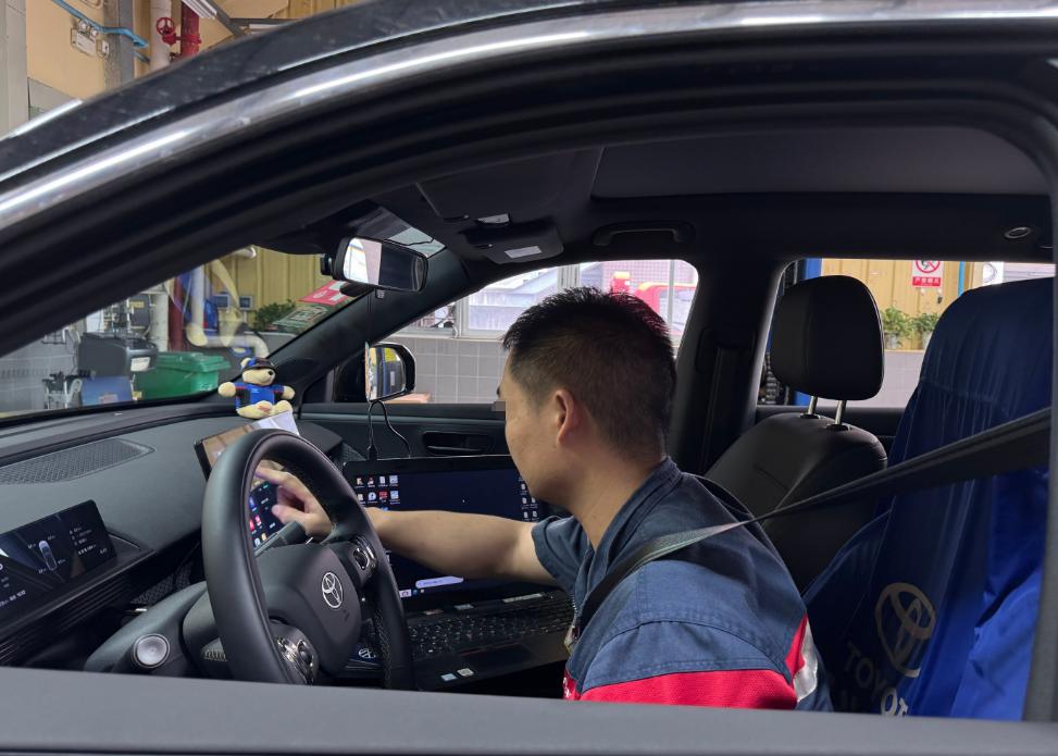 电车保养有什么要注意的吗？我认为电车去保养的时候，一定要关注本身的电气检查，在一