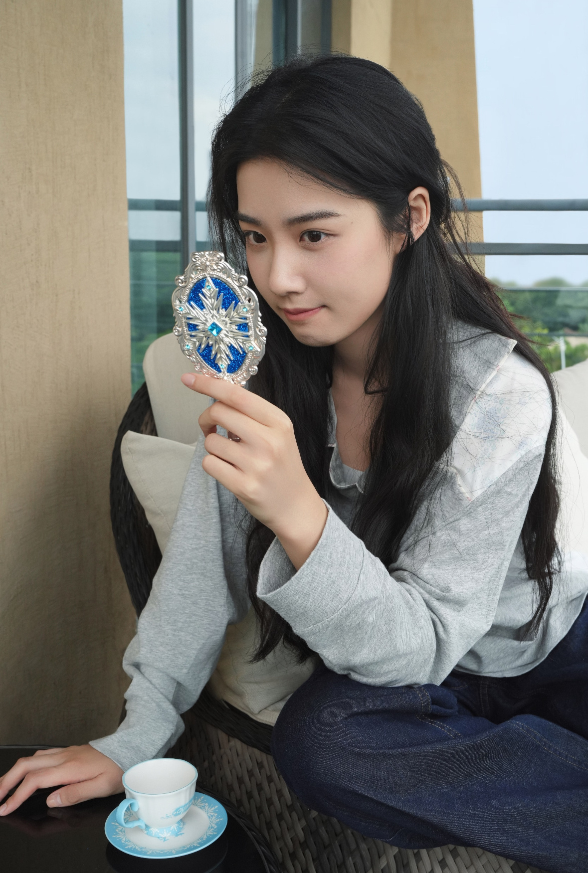 魔镜啊魔镜啊，谁是世界上最美丽的人 