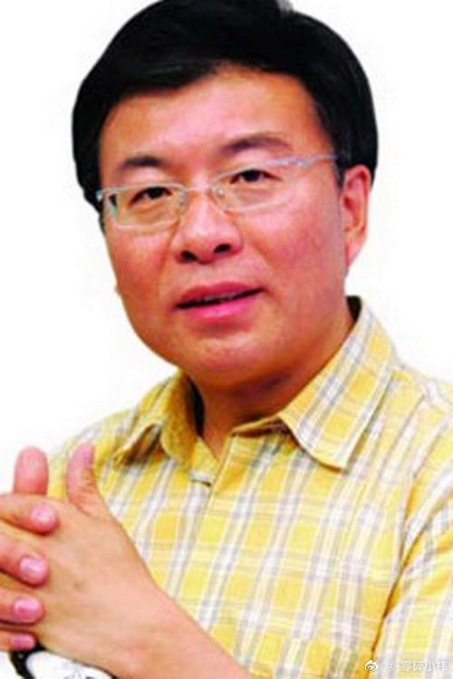 韩乔生七旬老汉被偷家后仍自信直播间当场放出狠话，七旬老汉正式发力，简简单单一句话