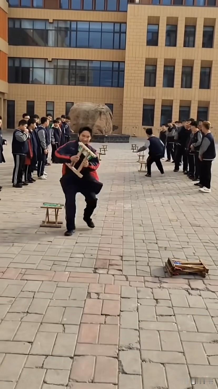 答案在最后一图