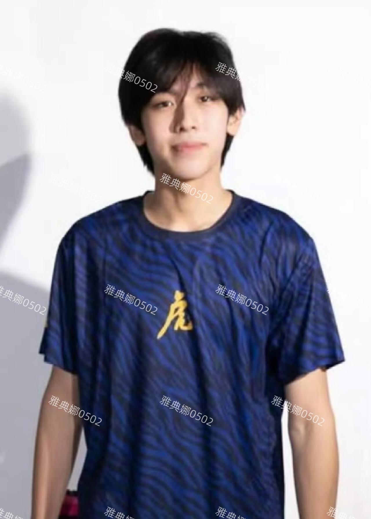 林志颖的大儿子Kimi长歪了，现在的他跟小时候判若两人，快认不出来了!
难怪Ki