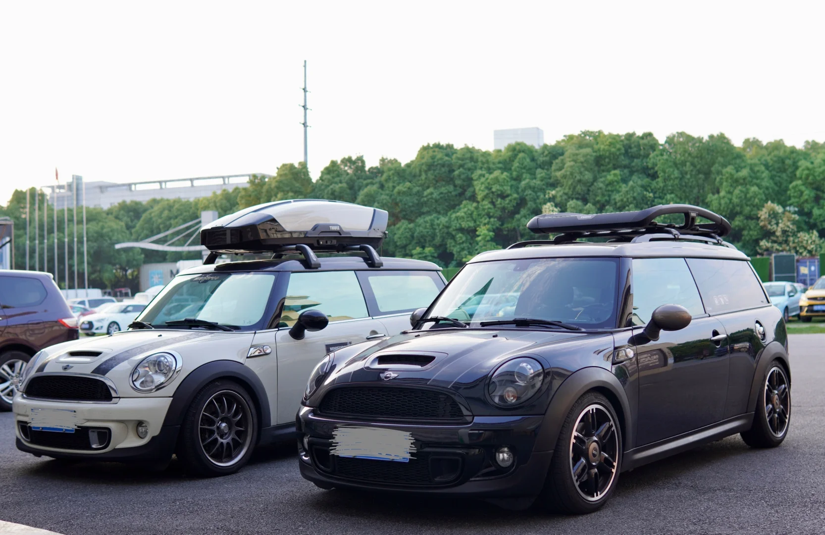 旅行范的mini R55，一个背包一个拎框.