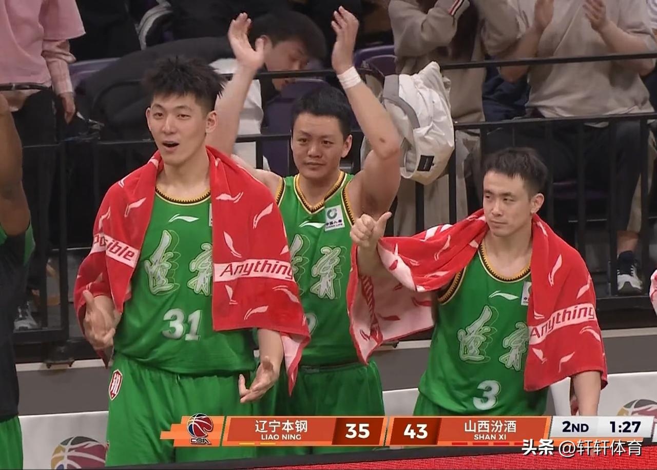 辽宁男篮主场与山西男篮半场比赛已经结束，上半场双方比分辽宁男篮以40-47暂时落