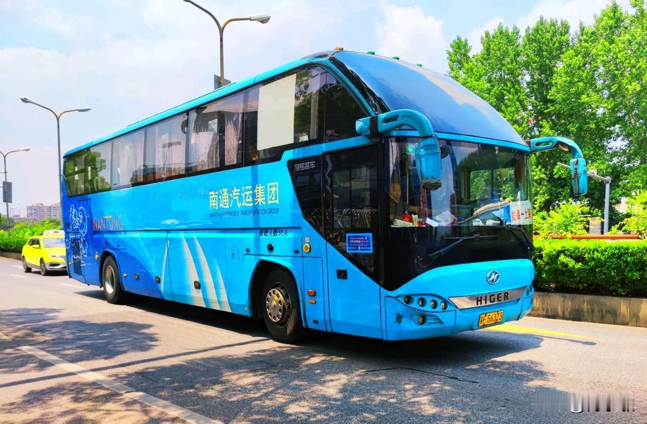江苏南通市曾经的省际长途线路（四），还有多少在跑？
如皋—上海
南通—慈溪
南通