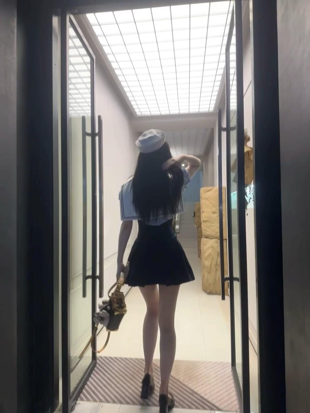 长腿姐姐过生日