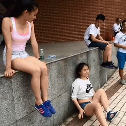 本来没人衬托，非要衬托一下 ​​​