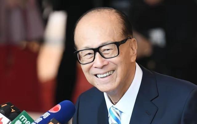 李嘉诚 曾说过一句很现实的话：穷人就算突然赚到几百万，本质上还是穷人。很多人一有