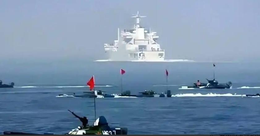 若武统开始，要不要顺手击溃美军？
 
前阵子东部战区在台岛周边进行演训，演训区五
