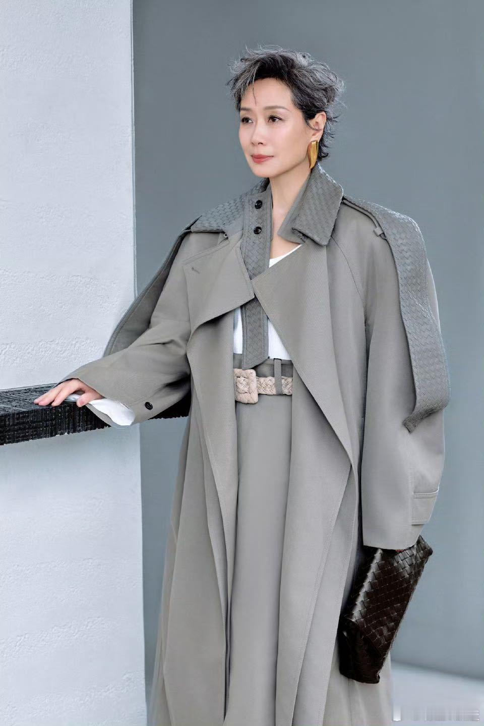 叶童首张个人EP童 我们曾见过她塑造风情万种的百面人生，却第一次有机会认真地听她