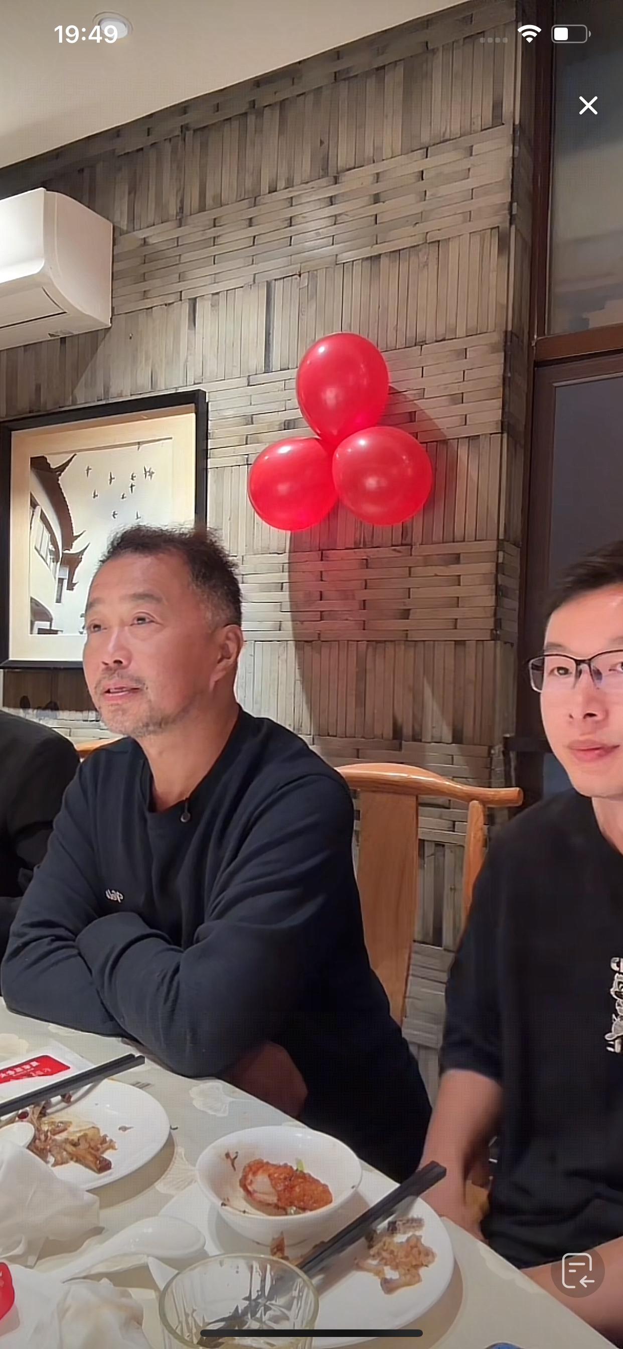 沈巍自前几天说不会再参加饭局，11月6日晚上在小徐的生日宴上，再次说：这是最后一