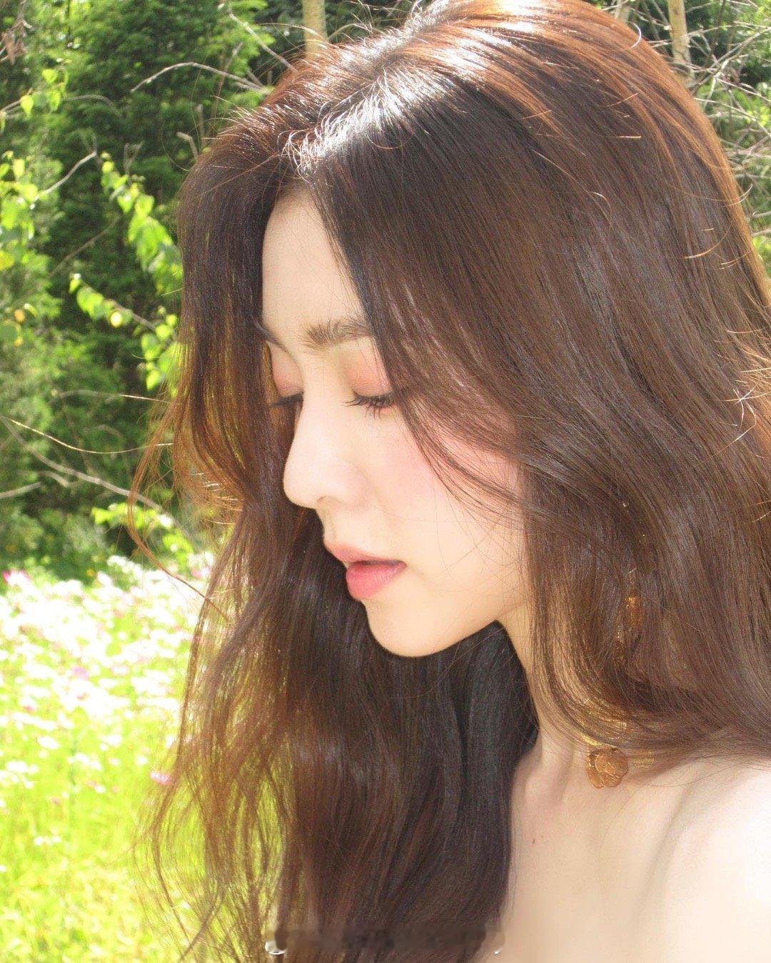 裴珠泫ins晒照，造物主偏爱的脸，好美😻～ ​​​