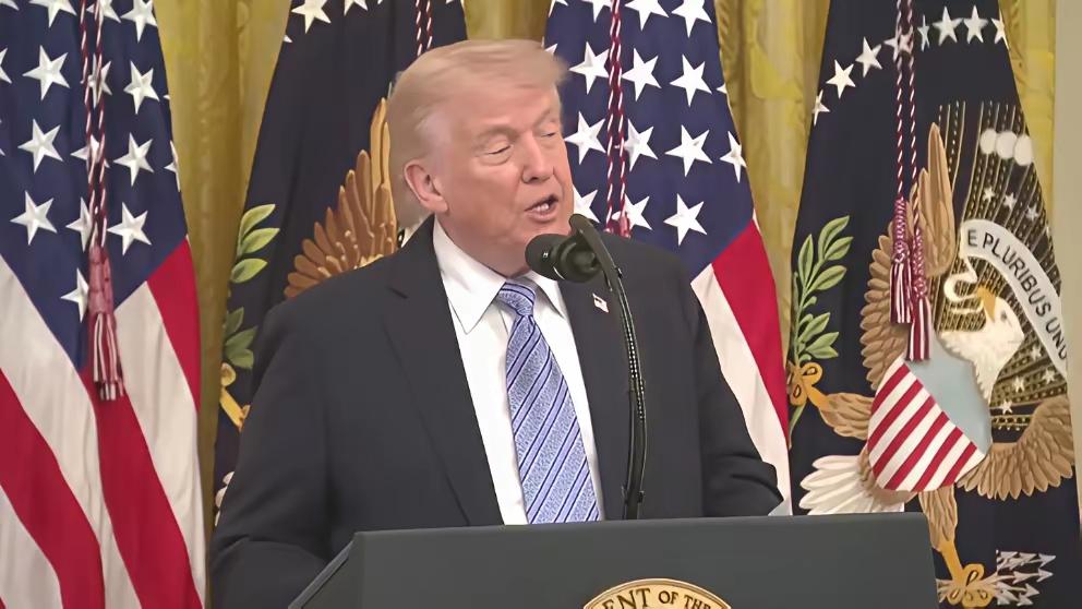美国彭博社5月4日说了句自己都不太想承认的话：“中国已下令本国企业无视美国制裁，