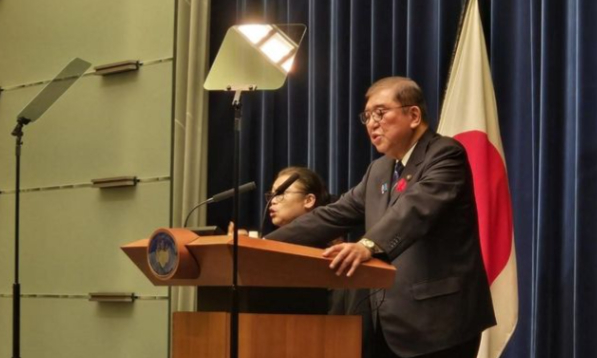 日本石破茂内阁全体辞职 [doge]别的不说，日本换头头的速度，那是相当之快！弹
