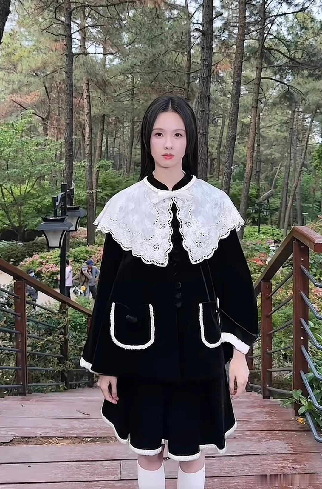 有人说陈都灵这张很像杨紫 