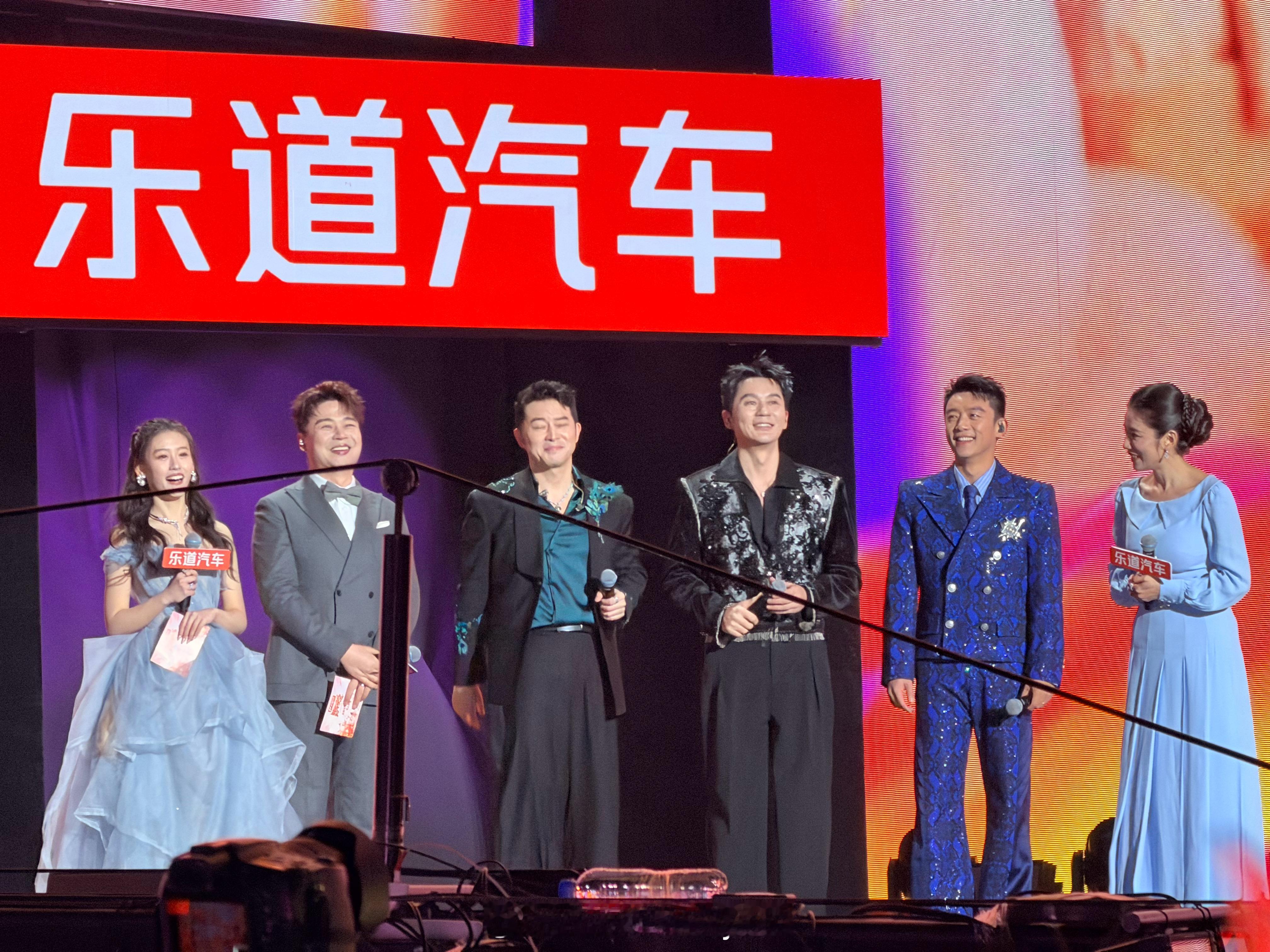 今天这氛围感到位了，广告效果不错浙江卫视跨年晚会2026马上乐道