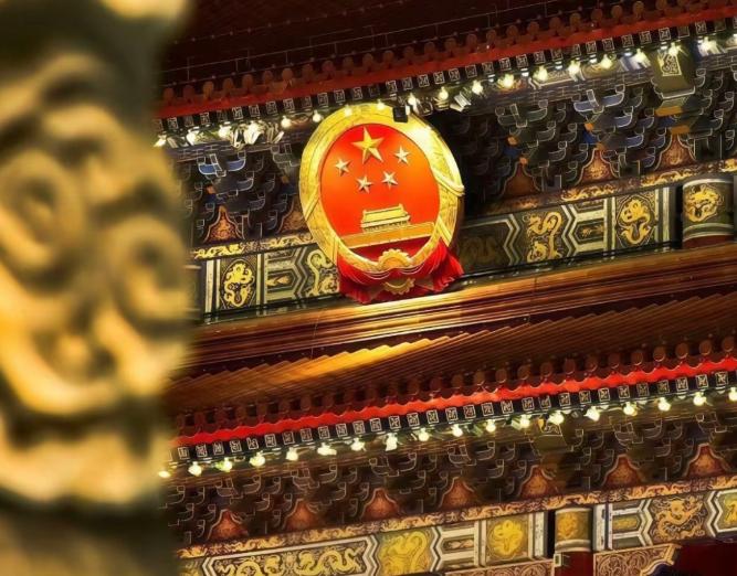 你敢信？都快2026年了，还有人把“认怂”包装成“顾全大局”，把“妥协”吹嘘成“