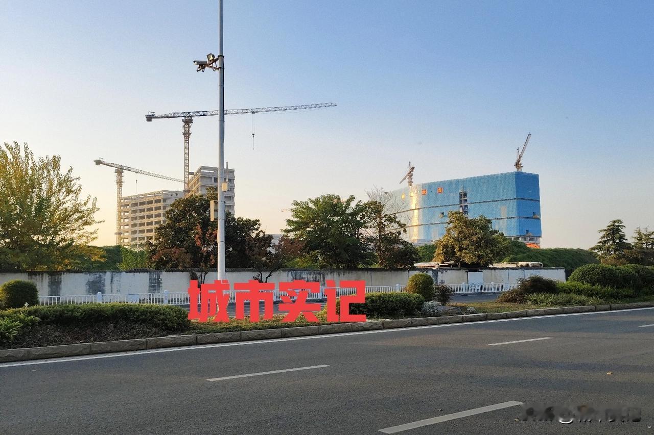 晒图笔记大赛江苏人民医院，宿迁医院正在建设，估计明年能投入实用。