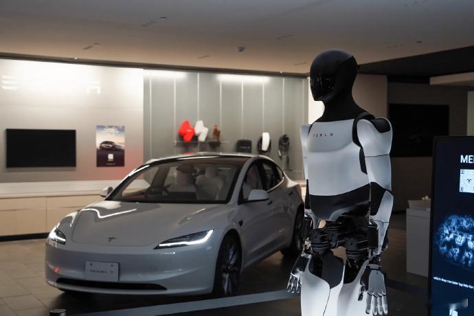 特斯拉第三代机器人即将进入中国市场 2025年预计进入中国，将作为家庭辅助。特斯