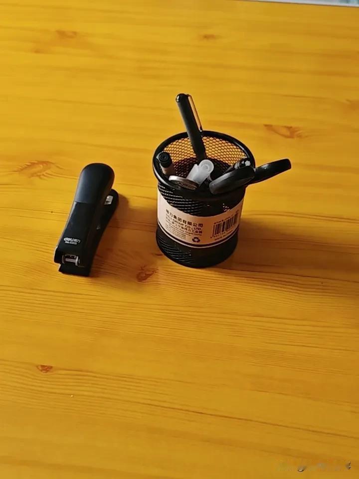有没有文化
看看这个
我是假文化人
没读多少书
但离不开这些
哈哈哈