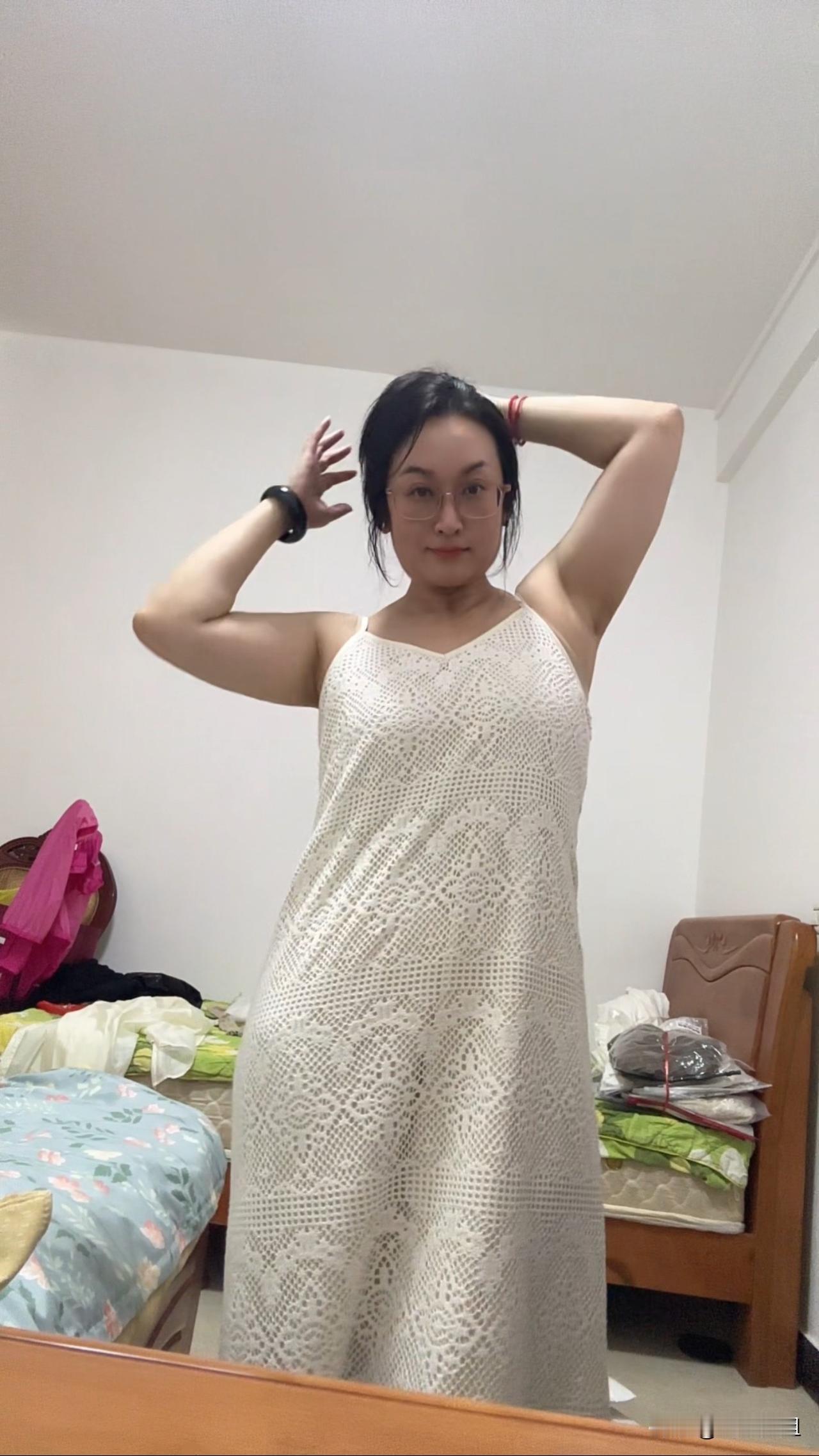 最近看了很多电视剧，跟着哭跟着笑[捂脸][捂脸]这次追了一部52集的闯关东，原本