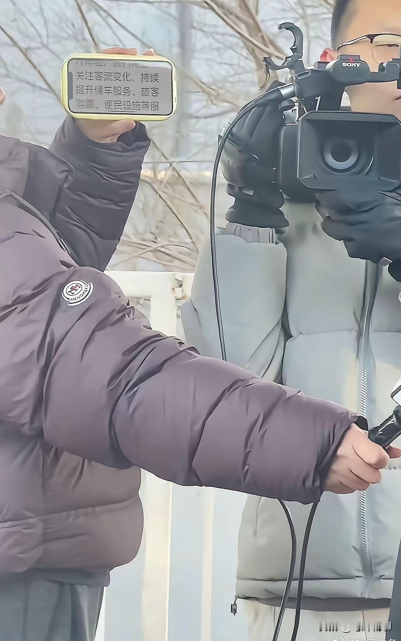 以前看电视，总觉得接受电视采访的人，个个都是口若悬河，能说会道，原以为都是口才不