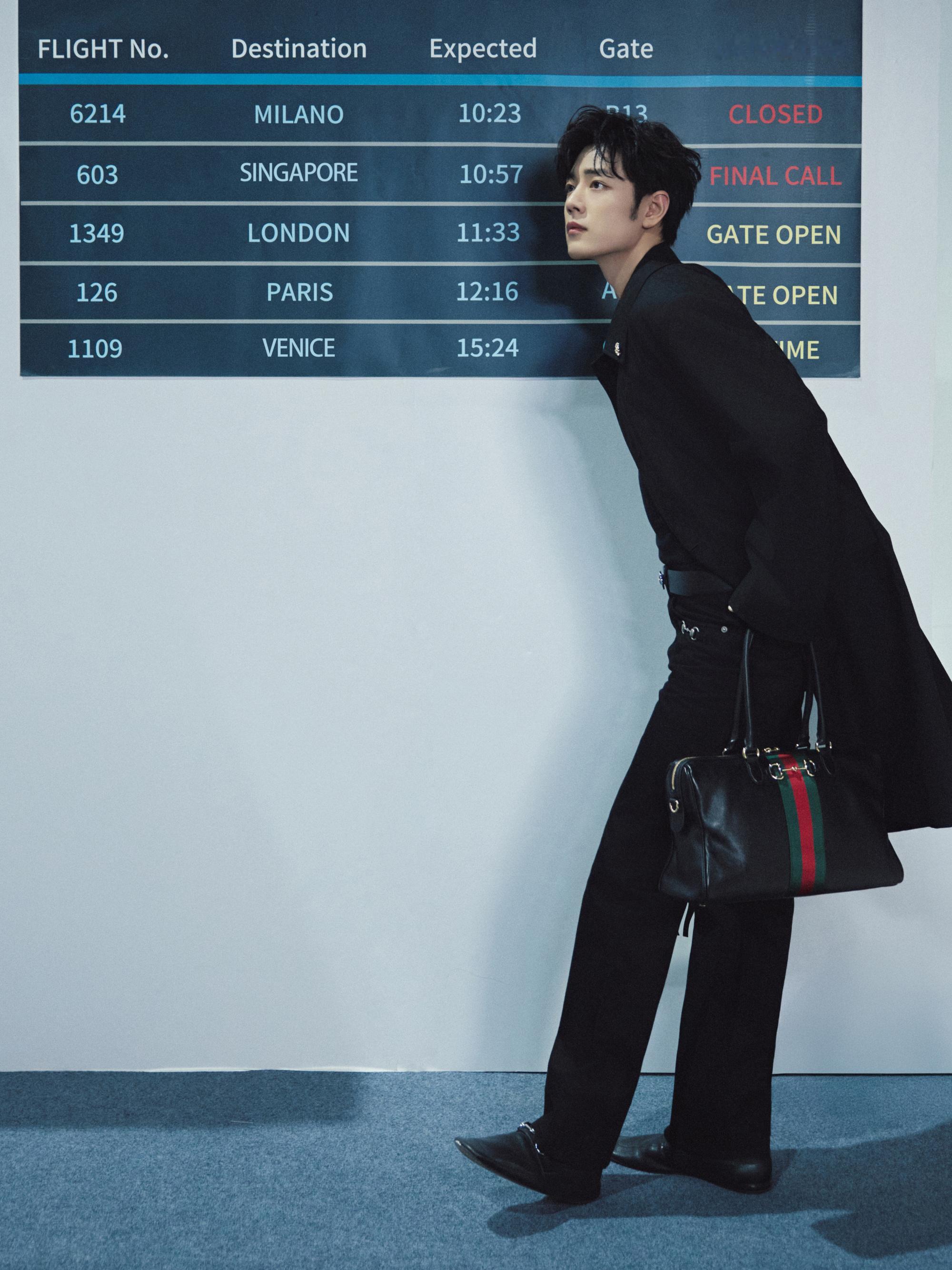 肖战把机场走成秀场了全球代言人肖战就是如此权威