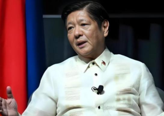 菲律宾倒向了美国，新加坡倒向了美国，柬埔寨倒向了美国，越南也在倒向美国的路上..