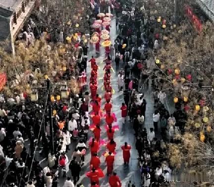 天津人速看！29.9元能玩长城脚下的武侠城？
 
天津蓟州刚官宣的大明武侠城，2