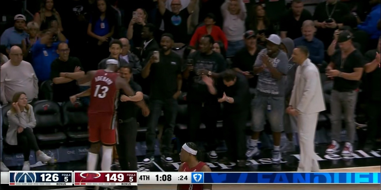 最终得分定格在83分！！！见证历史！ 阿德巴约现役得分王 阿德巴约83分