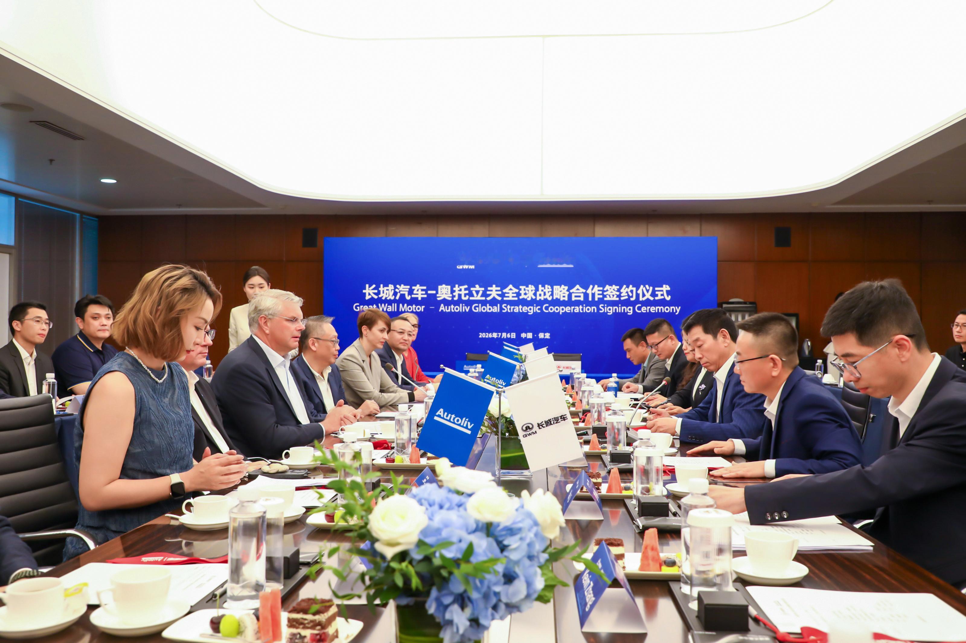 突然感觉明星认证、冠军认证什么的都弱爆了，因为人家长城汽车这下真是被全球最大汽车