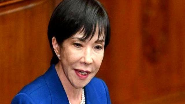 高市早苗手握352席，腰杆硬了，立马甩出9.04万亿军费，枪口直怼台海。
架势挺