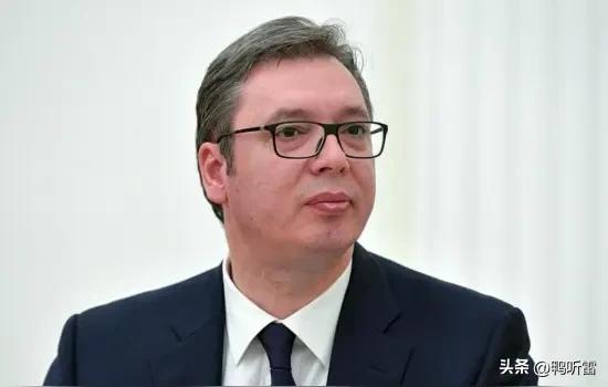 武契奇真是很聪明，面对着北约的咄咄逼人，他亮出CM-400秀一轮肌肉。而北约和塞