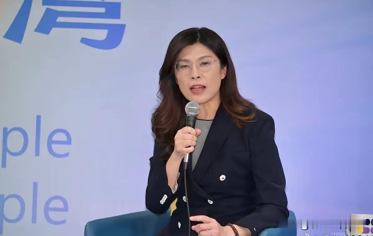 赖皮寮放弃的庇护工厂生产的中秋礼品，目前蓝营已经有多人提出采购。聊湾区看世界的观