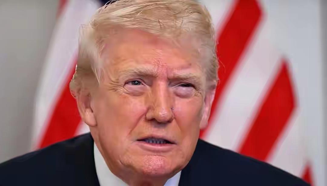 特朗普公开求救？美多地陷入混乱，白宫起内讧，特朗普或将下台

洛杉矶街头的催泪瓦